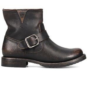 FRYE WOMEN'S VERONICA FLEX BOOTIES black- ROUND TOE size 9B
$258